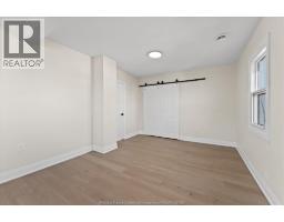 930 Elsmere Ave, Windsor, ON N9A2A9 Photo 17