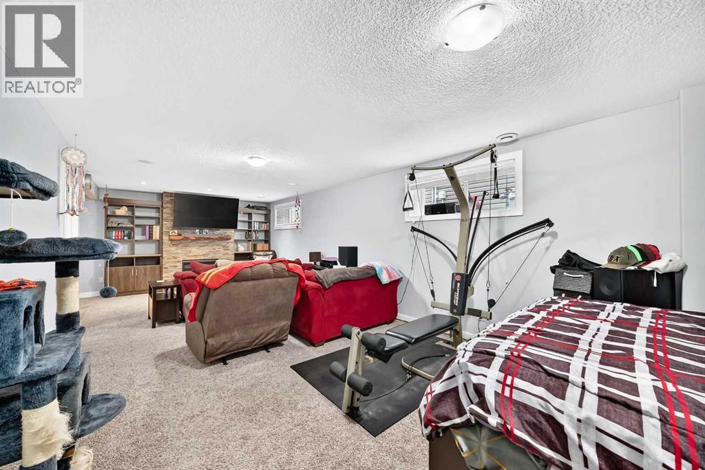 11 Bondar Gate - Image 33