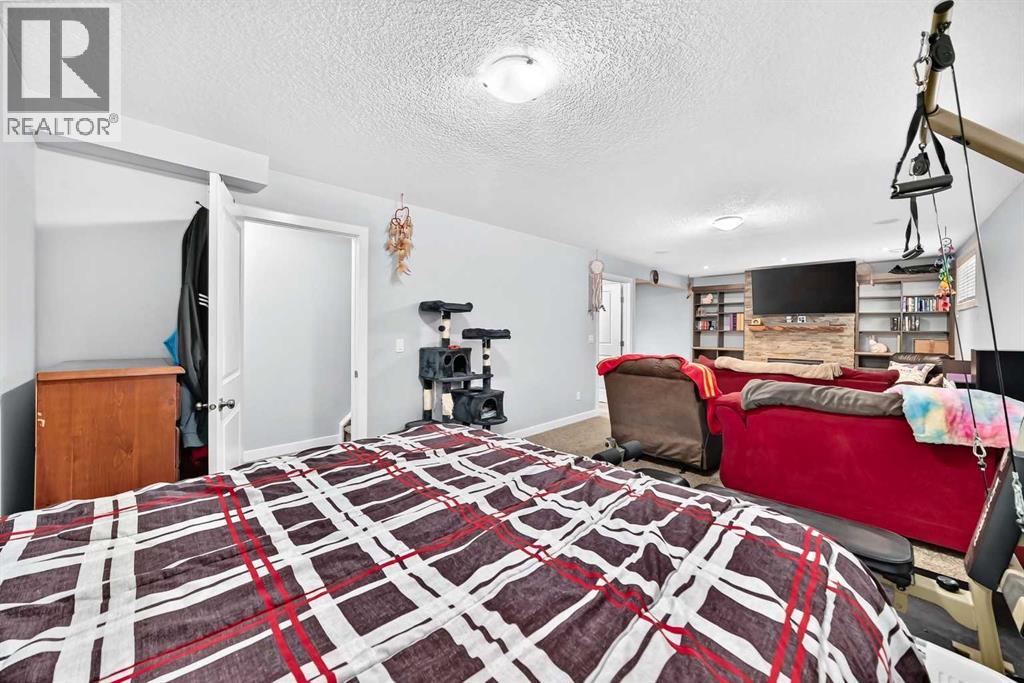 11 Bondar Gate - Image 34