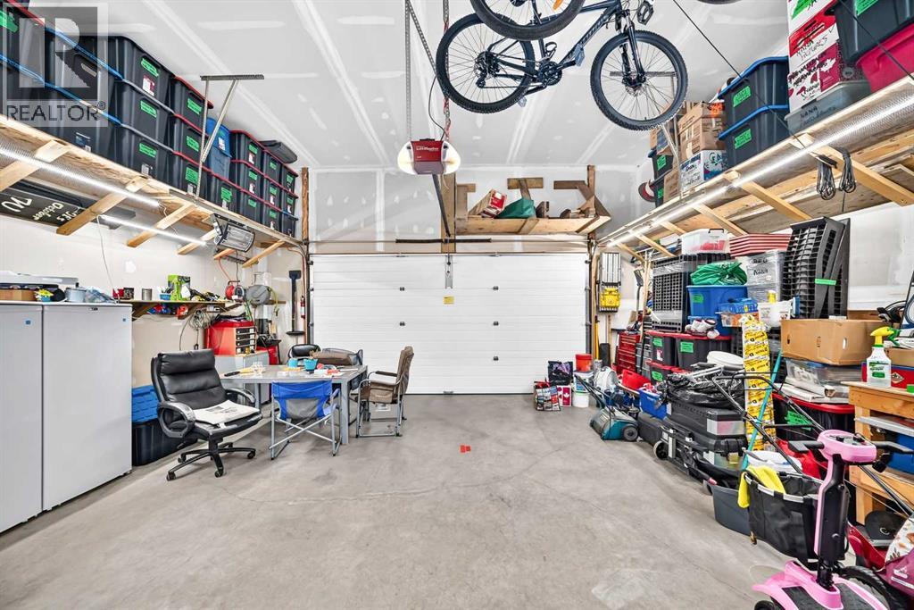 11 Bondar Gate - Image 41