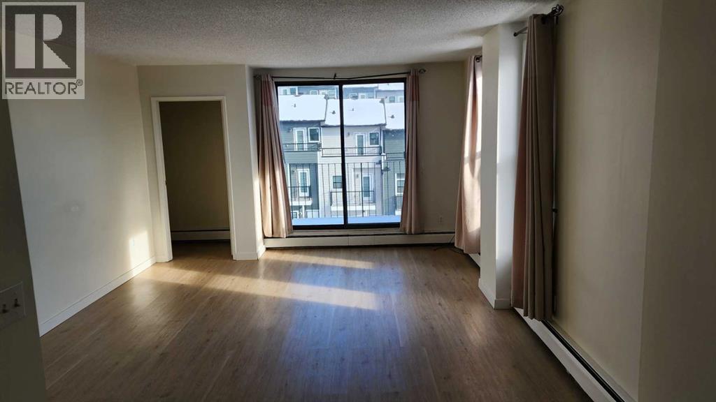 423 3 Avenue NE - photo 12
