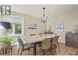 184 Groves Street thumbnail 18