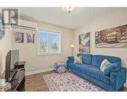 184 Groves Street thumbnail 34