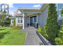 184 Groves Street thumbnail 4