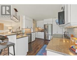 184 Groves Street thumbnail 8