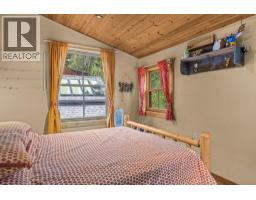 Primary Bedroom - A And B, 132 Rundle Crescent, Canmore, AB T1W2L6 Photo 12