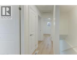 18 Winter Court, Cambridge, ON N1R6C6 Photo 11