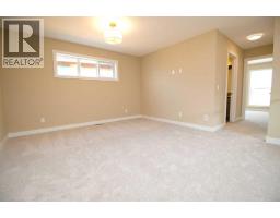 127 Sundown Crescent - photo 24