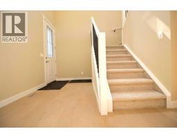 127 Sundown Crescent - photo 5