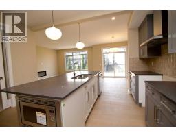 127 Sundown Crescent - photo 6