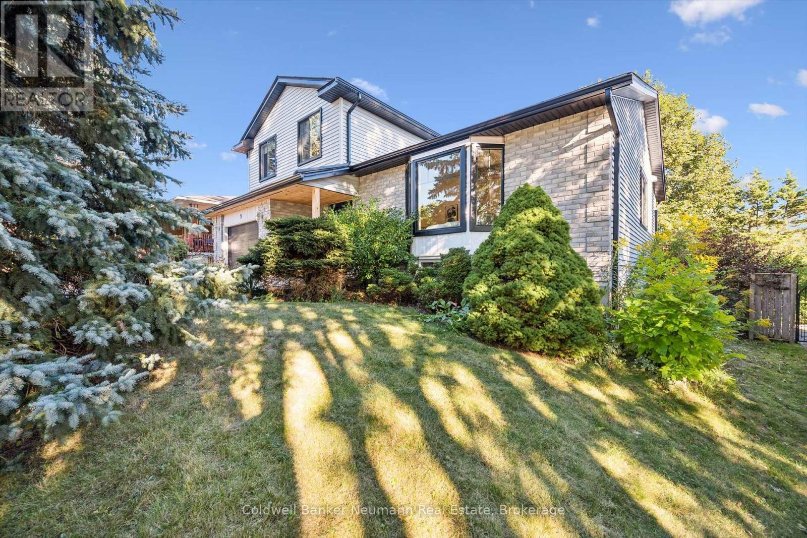 9 Sunrise Court, Guelph (Willow West/Sugarbush/West Acres), Ontario, N1K1J3, Guelph (Willow West/Sugarbush/West Acres), Ontario — photo 2 of 5