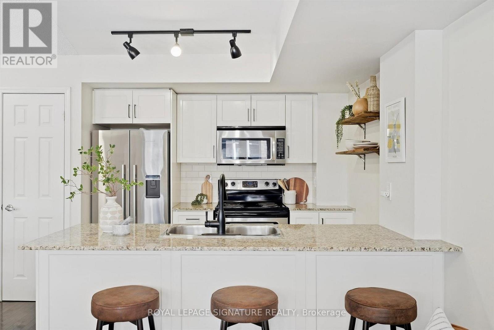 #225 11 RUTTAN STREET - 8