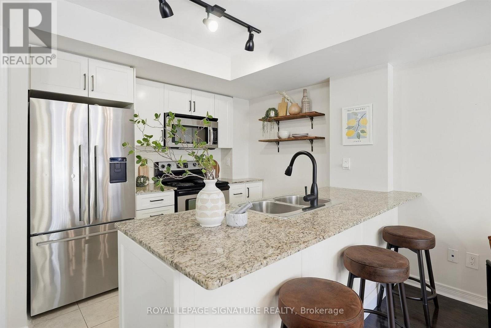 #225 11 RUTTAN STREET - 9