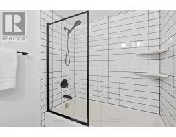 225 - 11 Ruttan Street, Toronto, ON M6P0A1 Photo 24