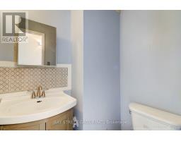 1010 - 100 Leeward Glenway, Toronto, ON M3C2Z1 Photo 18