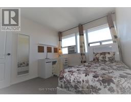 1010 - 100 Leeward Glenway, Toronto, ON M3C2Z1 Photo 13