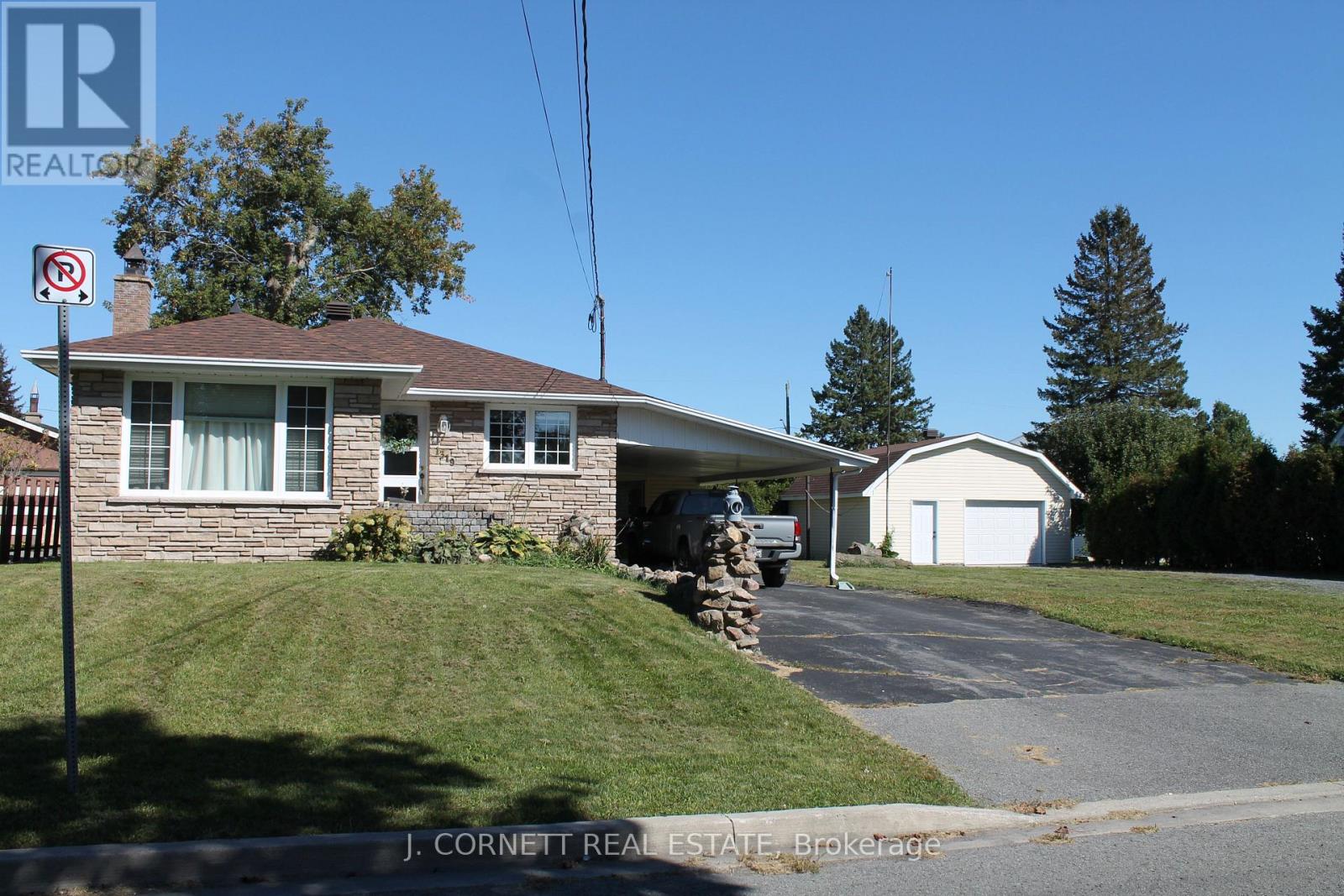 1319 NOTRE DAME STREET - 2