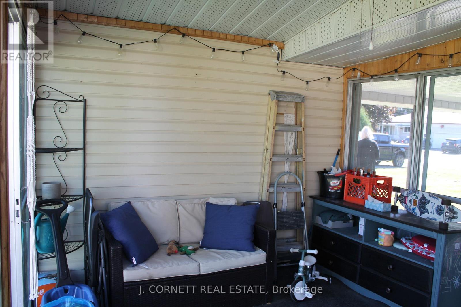 1319 NOTRE DAME STREET - 25