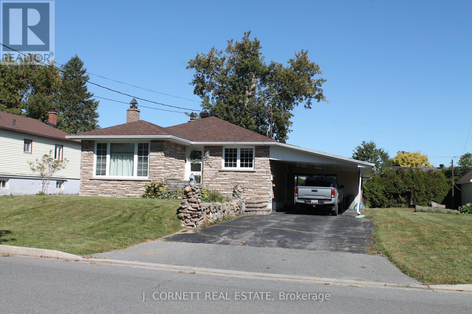1319 NOTRE DAME STREET - Image 29
