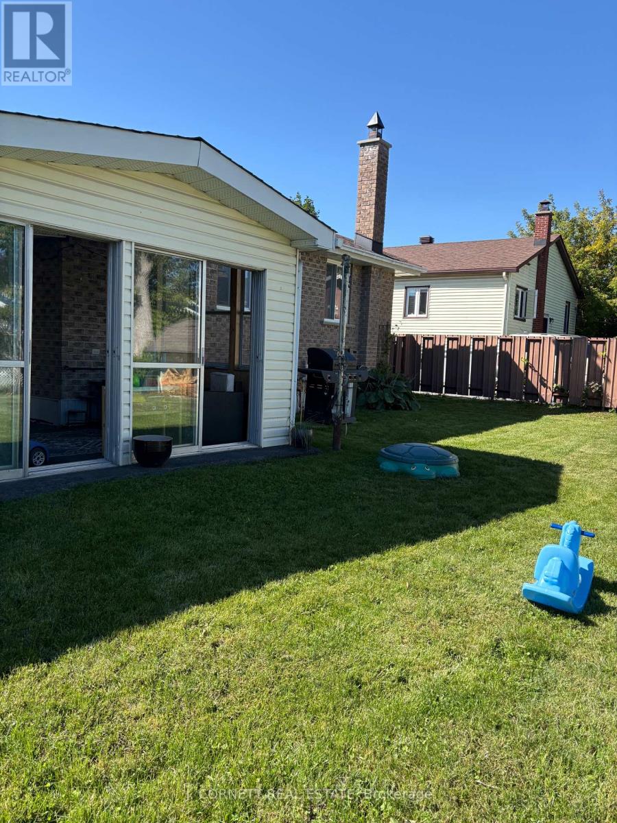1319 NOTRE DAME STREET - 32