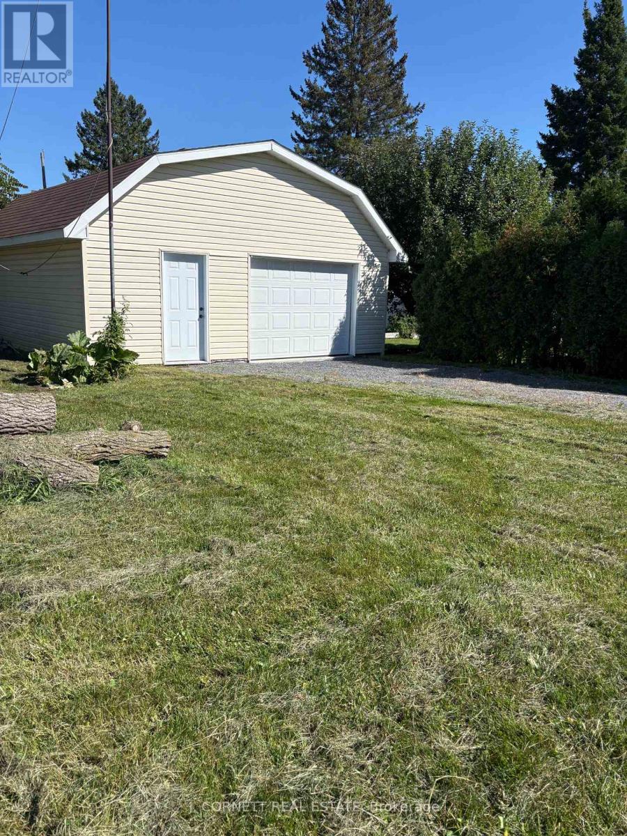 1319 NOTRE DAME STREET - 34