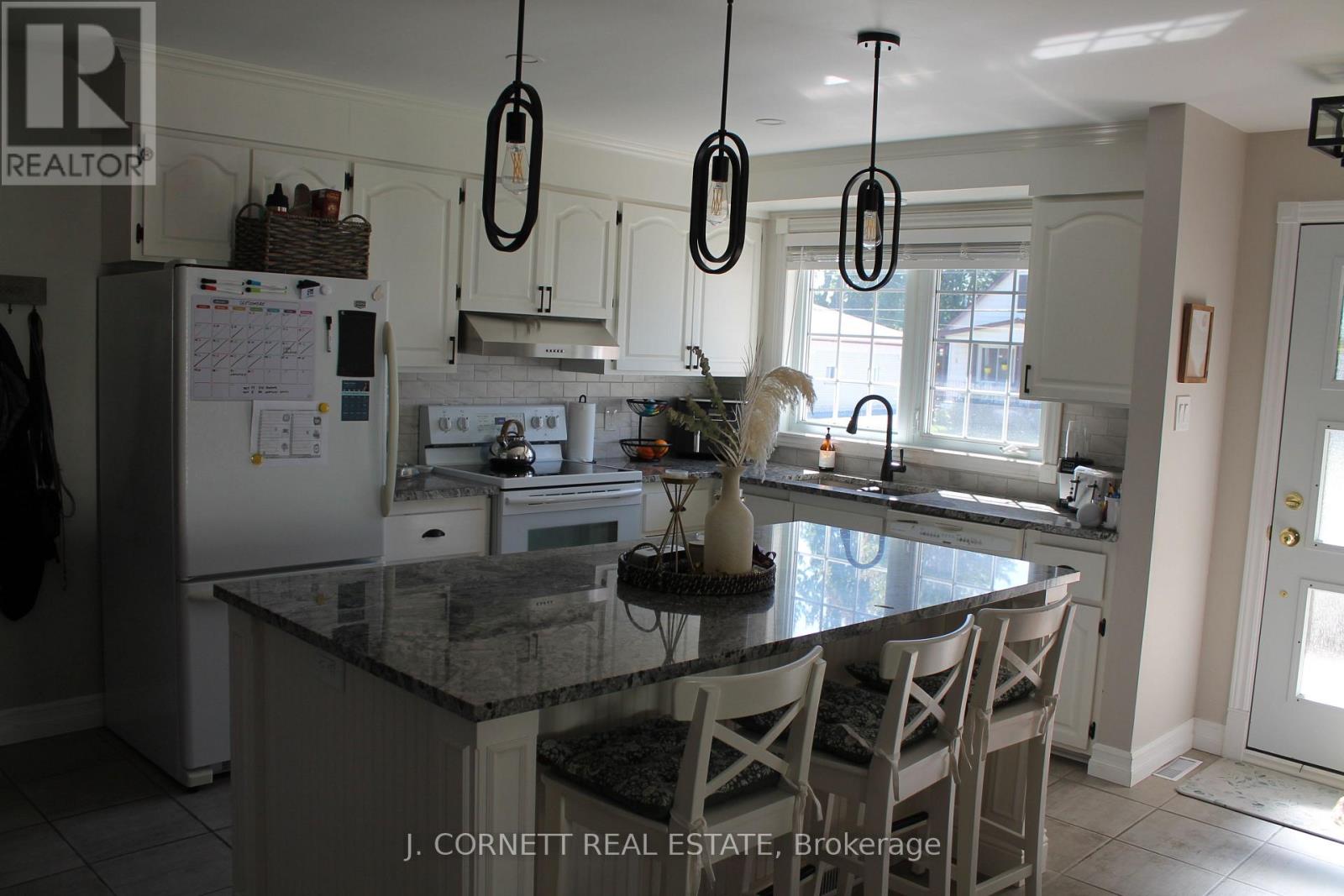 1319 NOTRE DAME STREET - 4