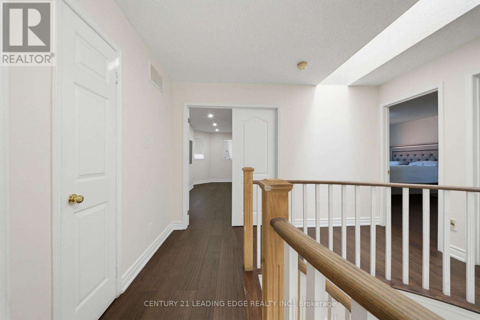 2353 WILDWOOD CRESCENT - Image 27