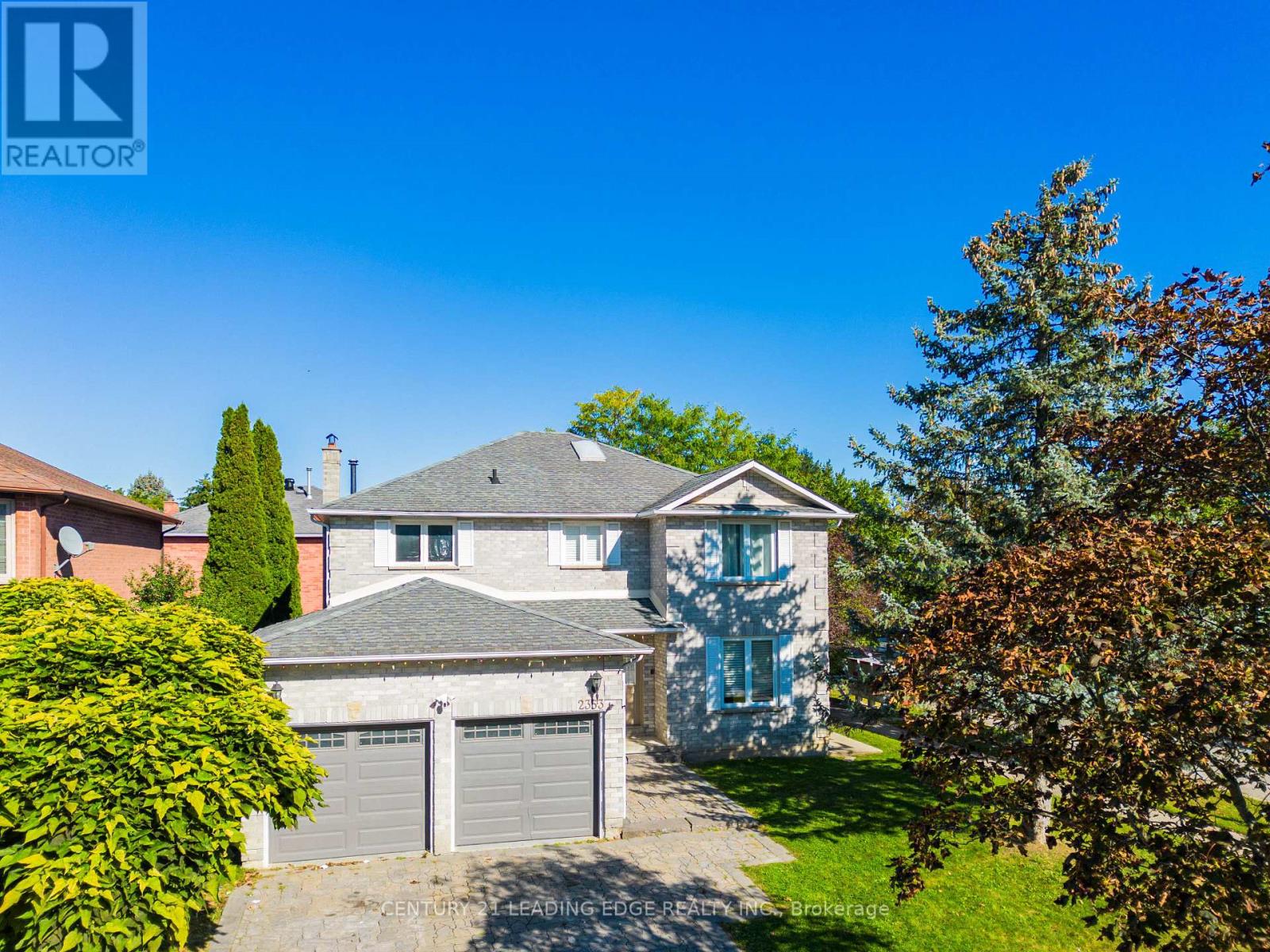 2353 WILDWOOD CRESCENT - 3