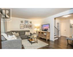 563 Berwick Crescent, Oshawa, ON L1J3E6 Photo 6