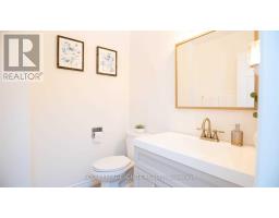 563 Berwick Crescent, Oshawa, ON L1J3E6 Photo 8