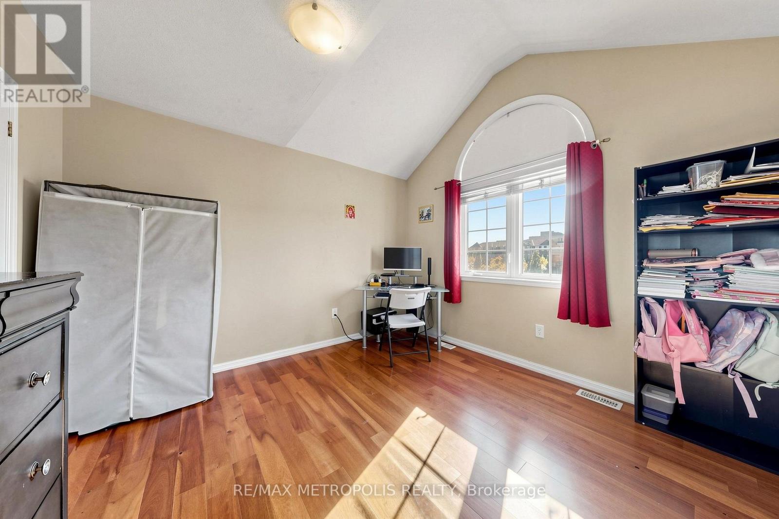 1913 LIATRIS DRIVE - Image 31