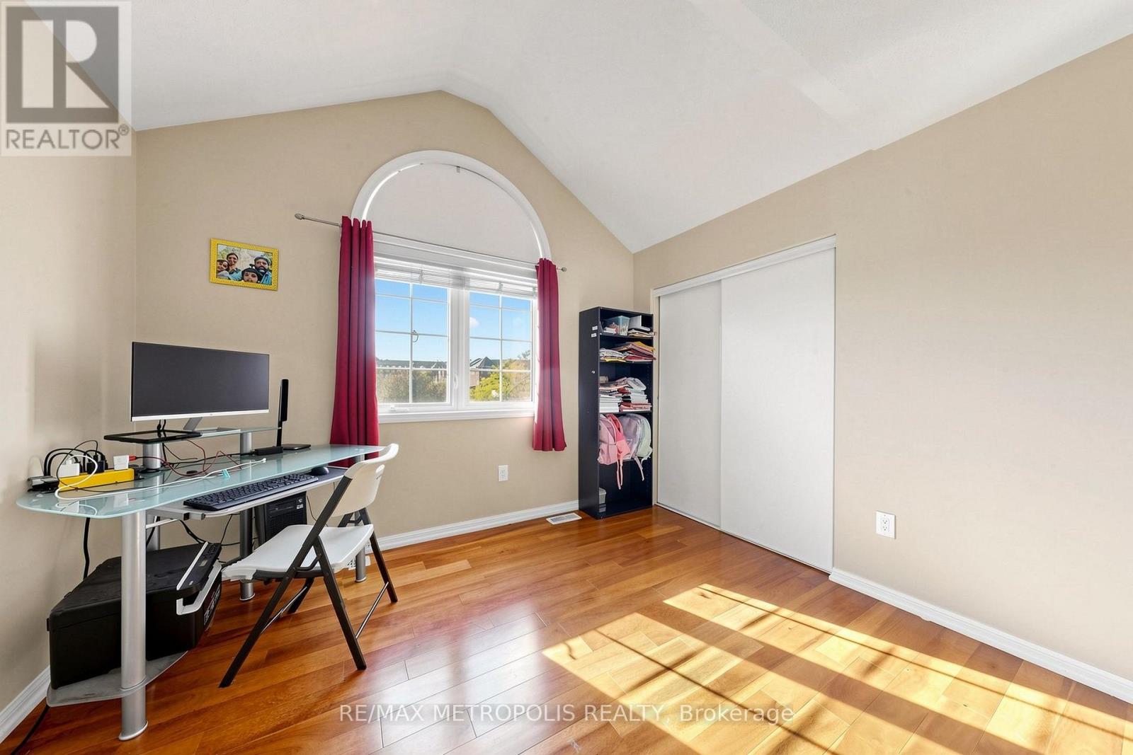 1913 LIATRIS DRIVE - Image 32