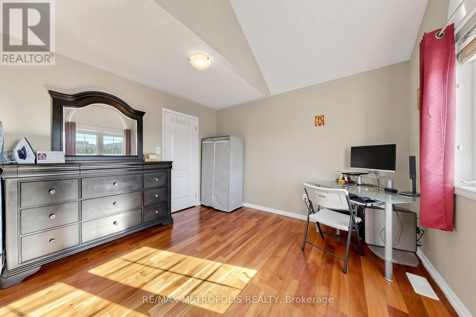 1913 LIATRIS DRIVE - 33