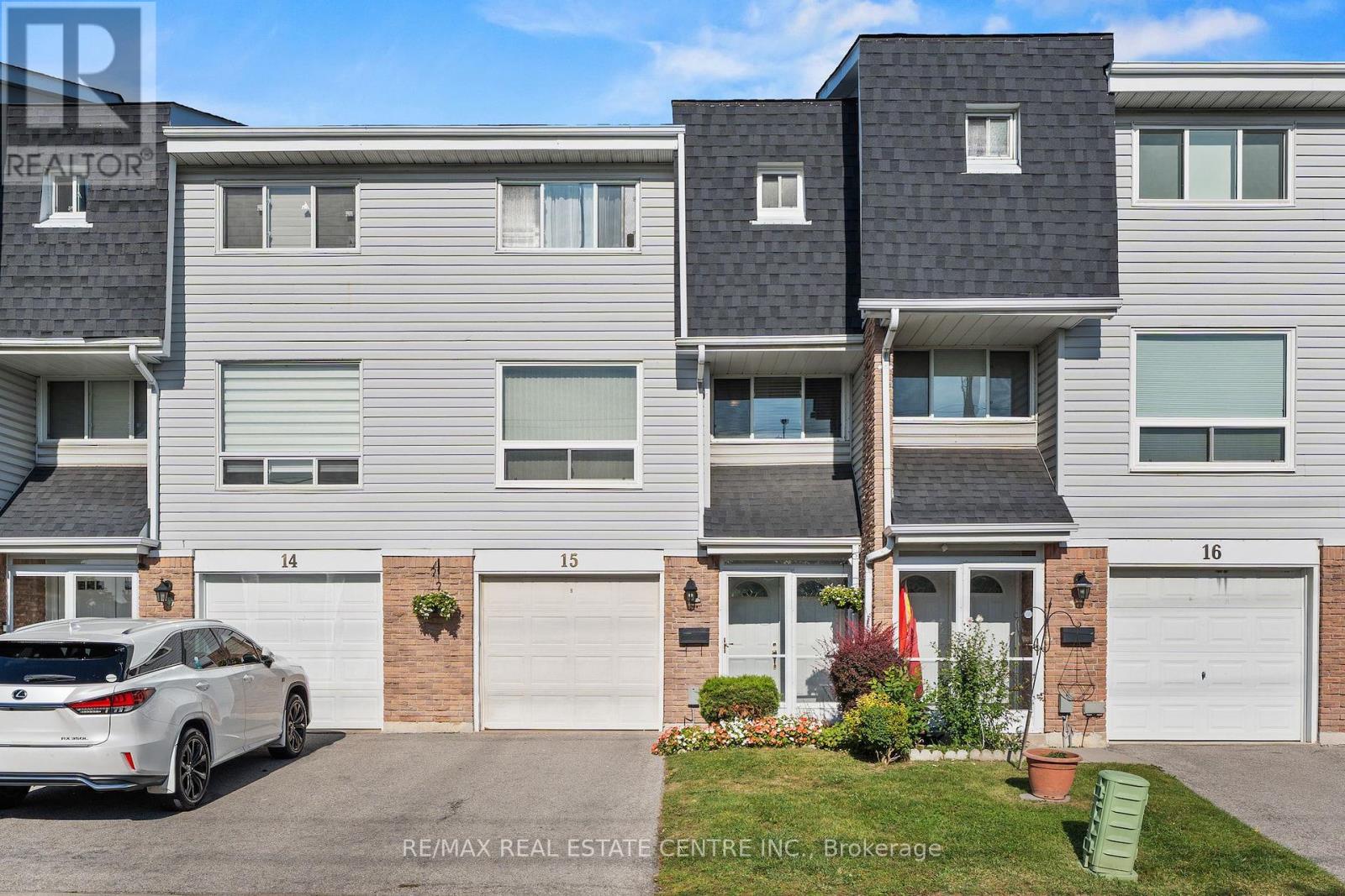 Photo of 15 - 33 CELESTE DRIVE