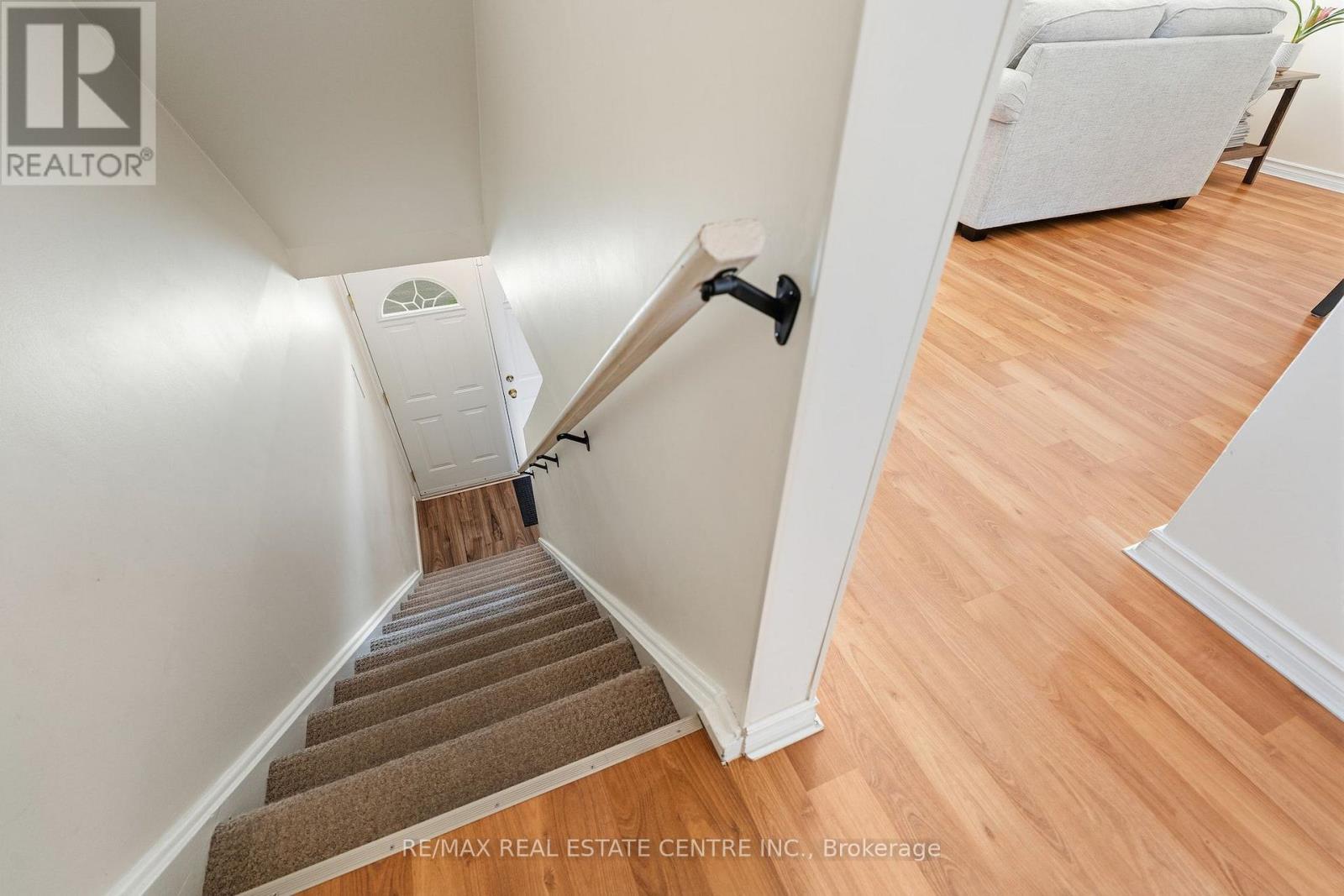 Photo of 15 - 33 CELESTE DRIVE