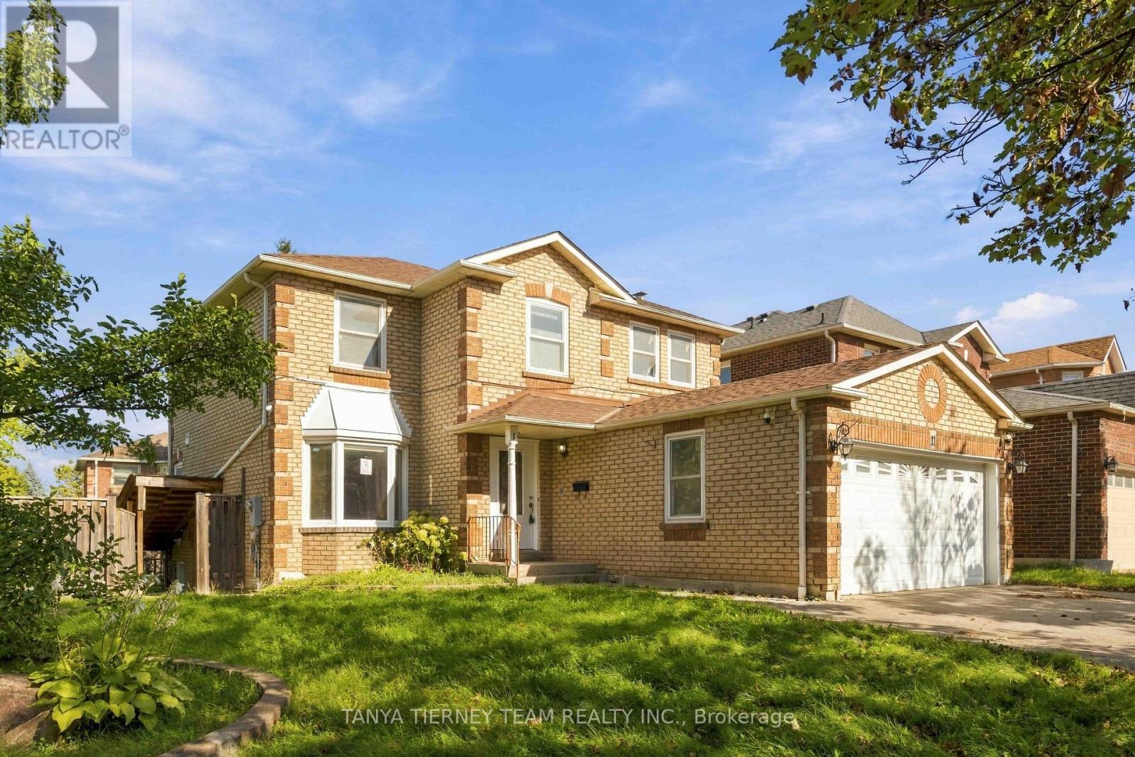 11 HUNTER DRIVE