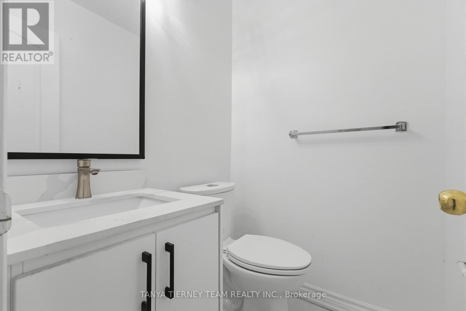 11 HUNTER DRIVE - Image 21