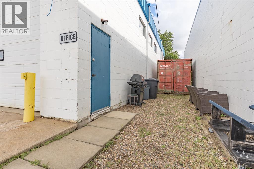 1944 11 Avenue NW, Medicine Hat — photo 29