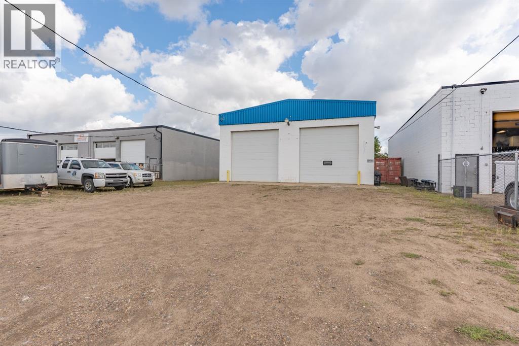 1944 11 Avenue NW, Medicine Hat — photo 30