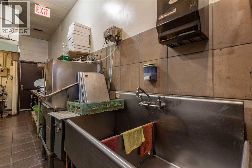 E, 303 Southridge Drive SE, Medicine Hat — photo 17