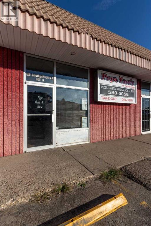 E, 303 Southridge Drive SE, Medicine Hat — photo 2