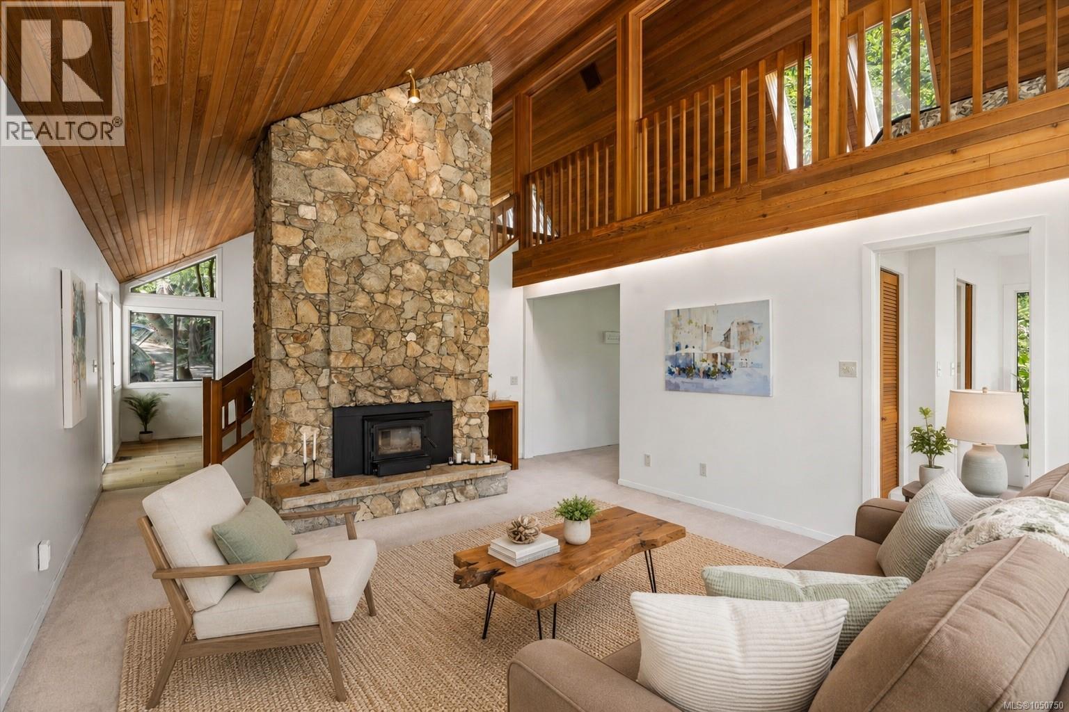 649 Lost Lake Rd - 8