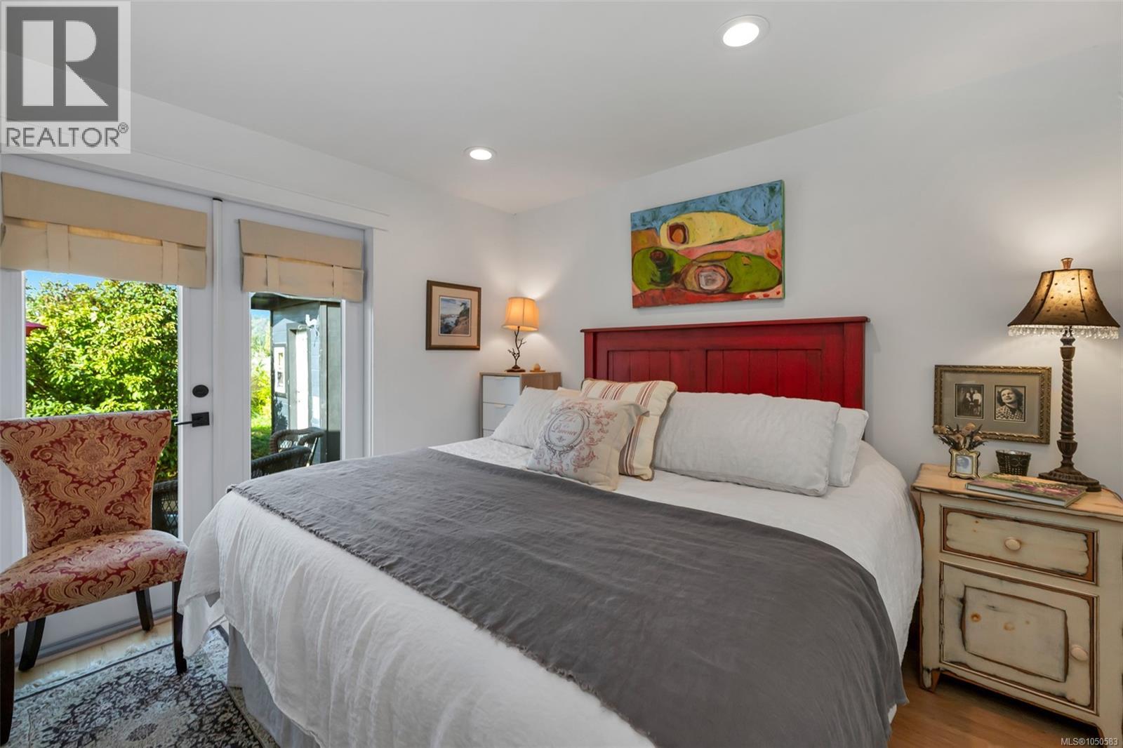 4826 West Saanich Rd - 15