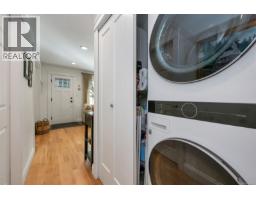 4826 West Saanich Rd, Saanich, BC V8Z3H5 Photo 11