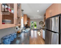 4826 West Saanich Rd, Saanich, BC V8Z3H5 Photo 24