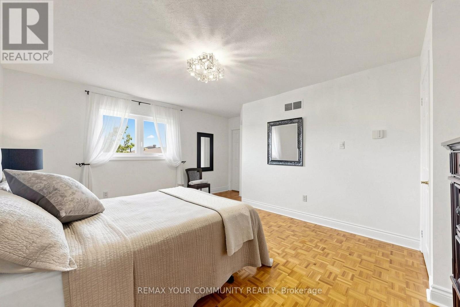 172 PATNA CRESCENT - 23