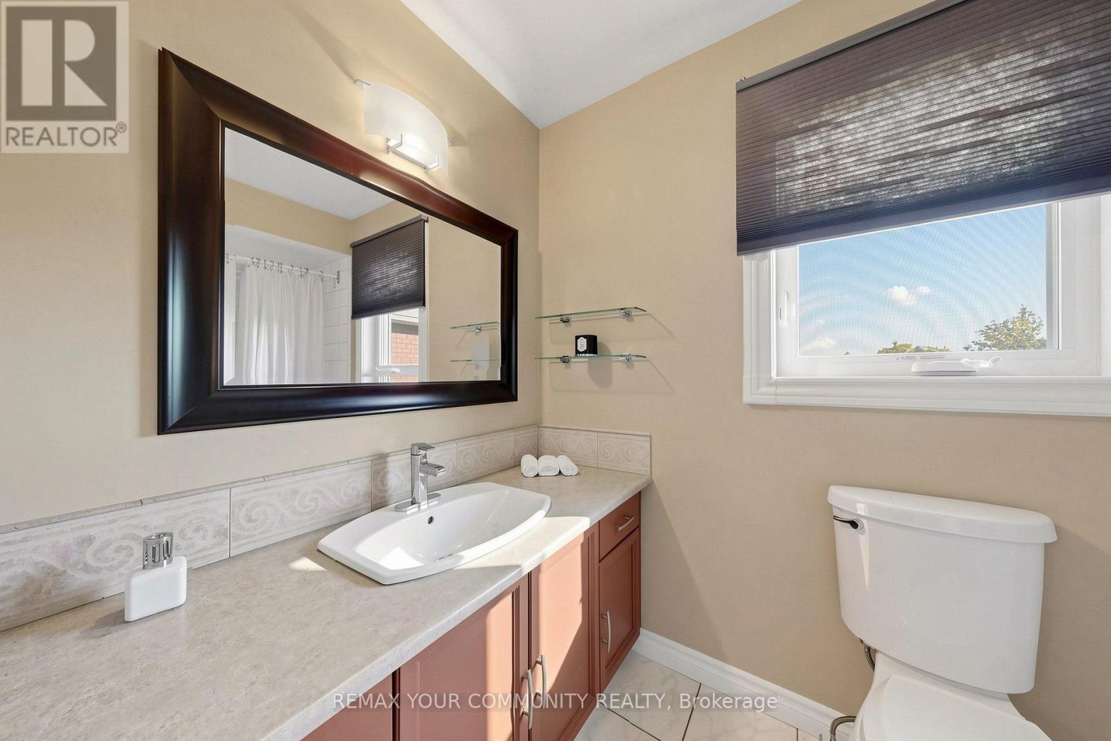 172 PATNA CRESCENT - Image 32