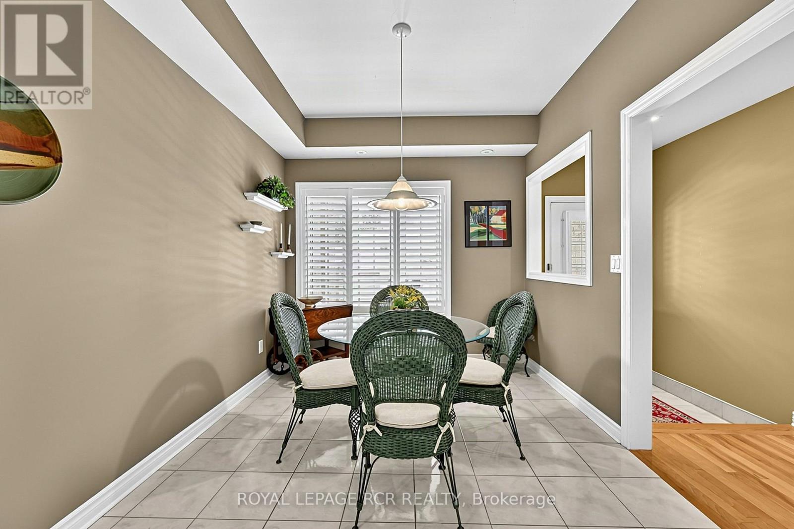 #11 520 SILKEN LAUMANN DRIVE - 14