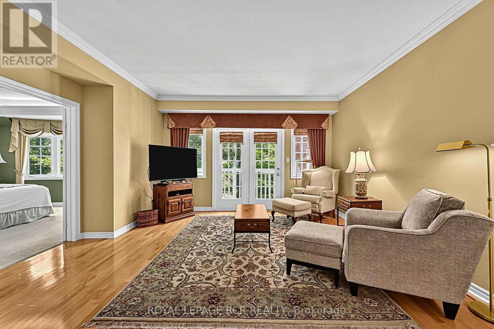 #11 520 SILKEN LAUMANN DRIVE - 28