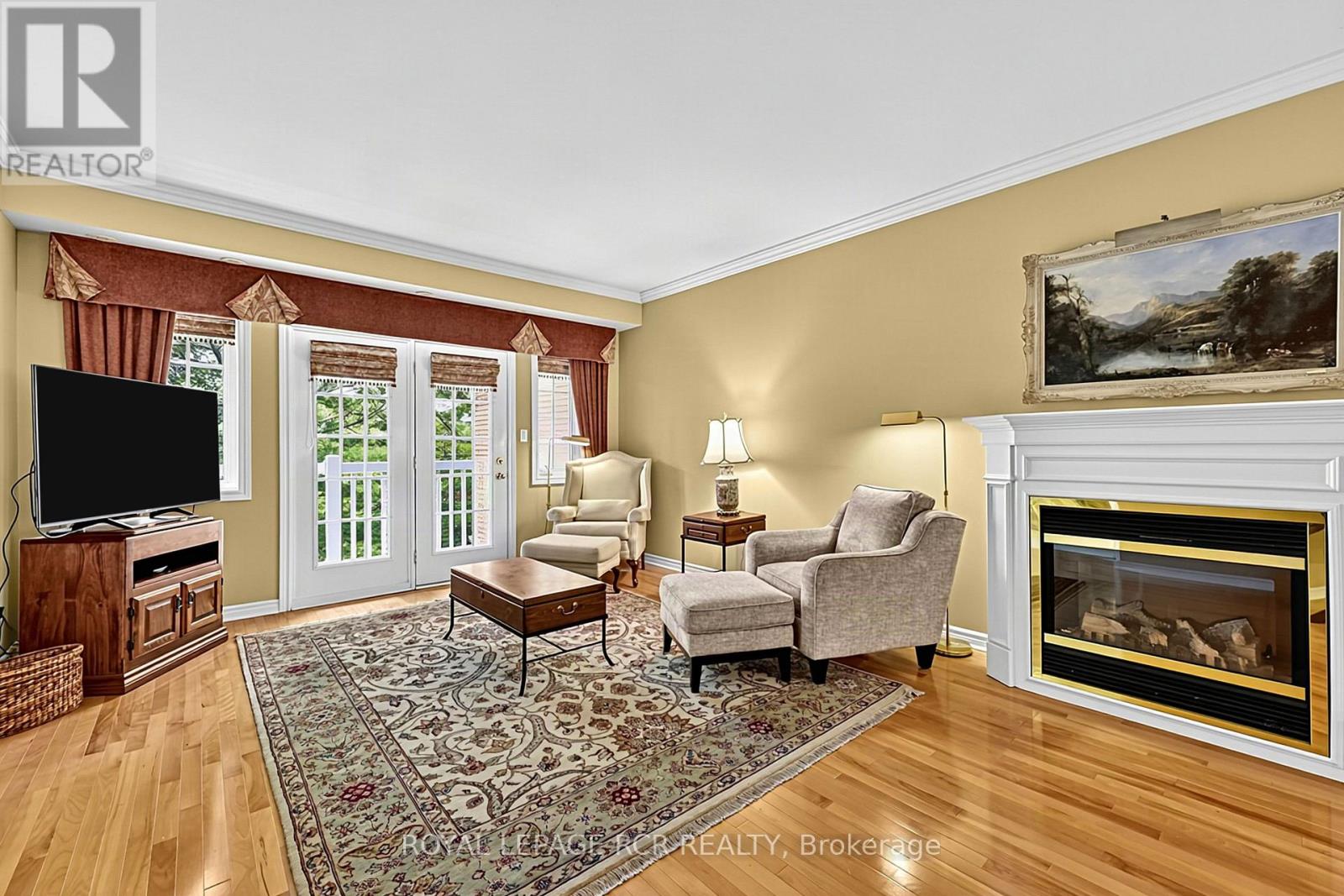 #11 520 SILKEN LAUMANN DRIVE - 29